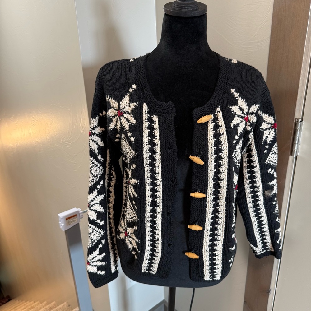 Russ Sport‎ Vintage Knit Cardigan Button Front Snowflake Fair Isle Black White S